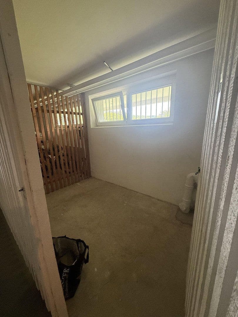 Pronájem bytu 3+1 96 m², Virchowstrasse 17, Siegen, Severní Porýní-Vestfálsko Pronájem bytu 3+1 96 m², Virchowstrasse 17, Siegen, Severní Porýní-Vestfálsko