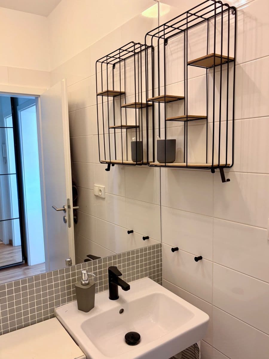 Pronájem bytu 1+kk 28 m², Hornoměcholupská, Praha, Praha Pronájem bytu 1+kk 28 m², Hornoměcholupská, Praha, Praha