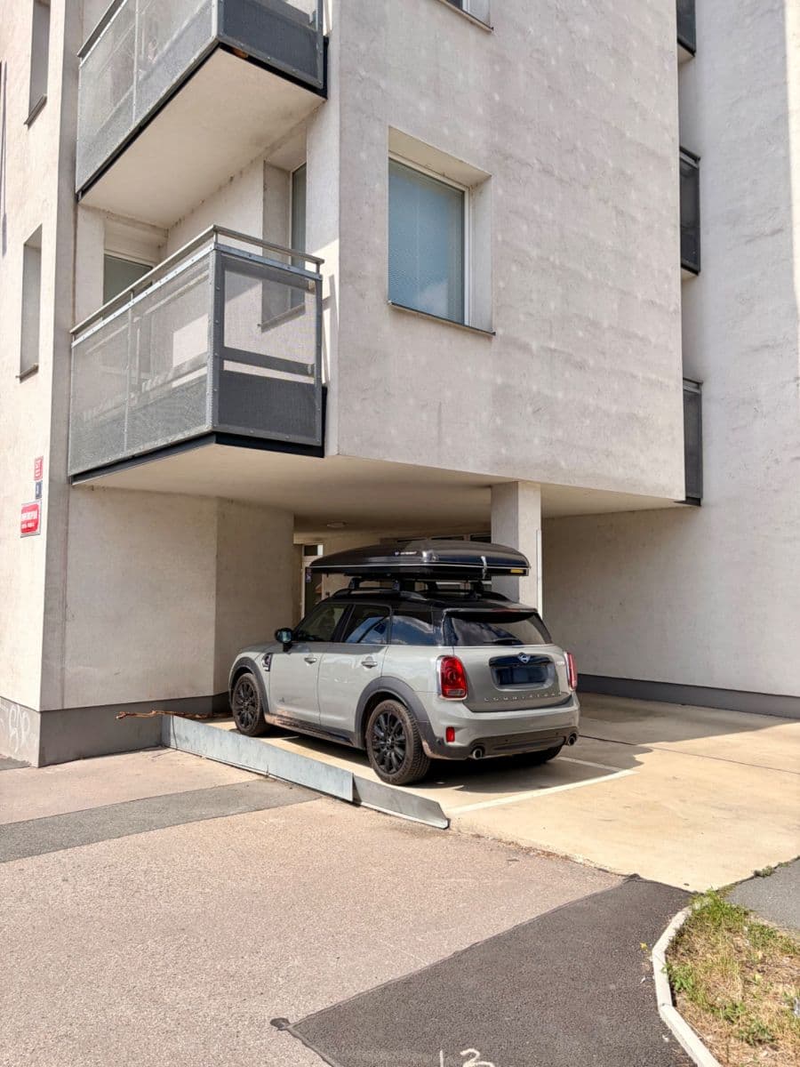 Pronájem bytu 1+kk 28 m², Hornoměcholupská, Praha, Praha Pronájem bytu 1+kk 28 m², Hornoměcholupská, Praha, Praha
