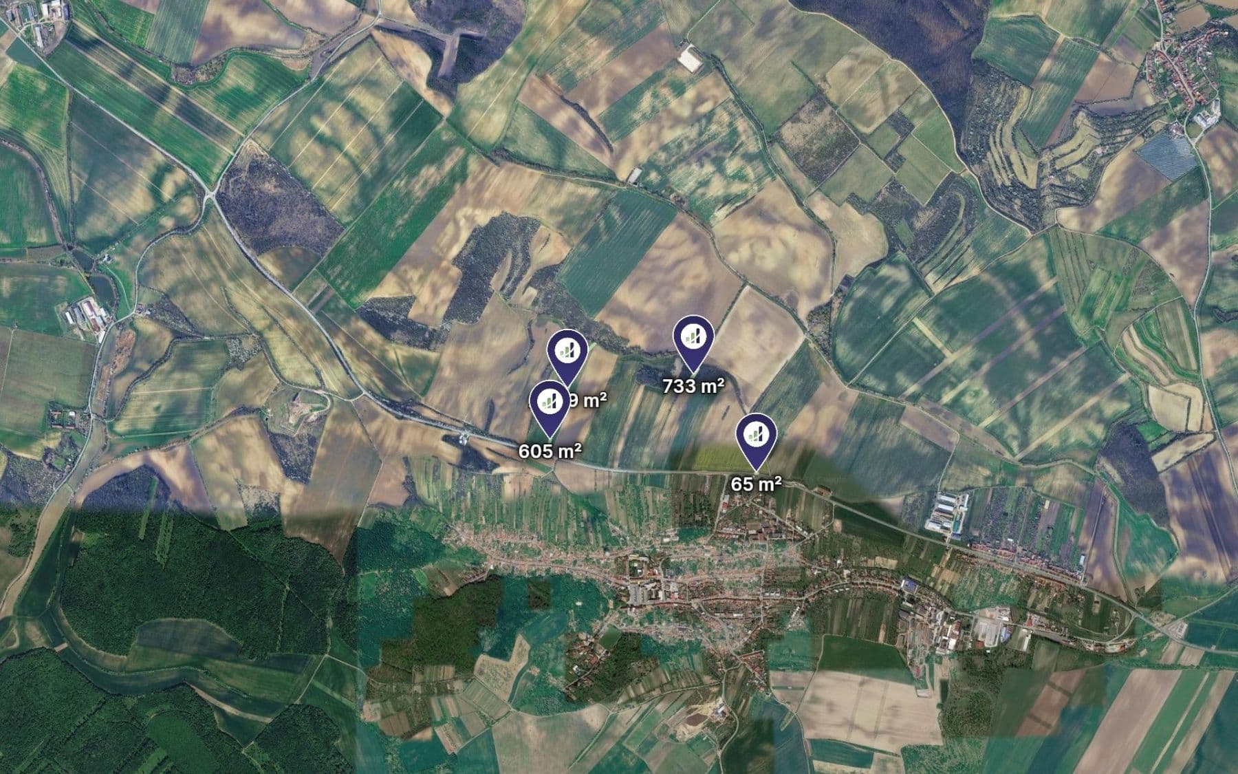 Prodej pozemku 4.392 m², Klobouky u Brna, Jihomoravský kraj Prodej pozemku 4.392 m², Klobouky u Brna, Jihomoravský kraj