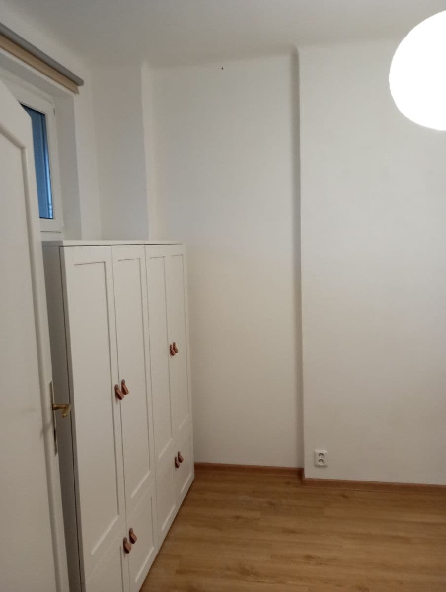 Pronájem bytu 2+kk 42 m², Osadní, Praha, Praha Pronájem bytu 2+kk 42 m², Osadní, Praha, Praha