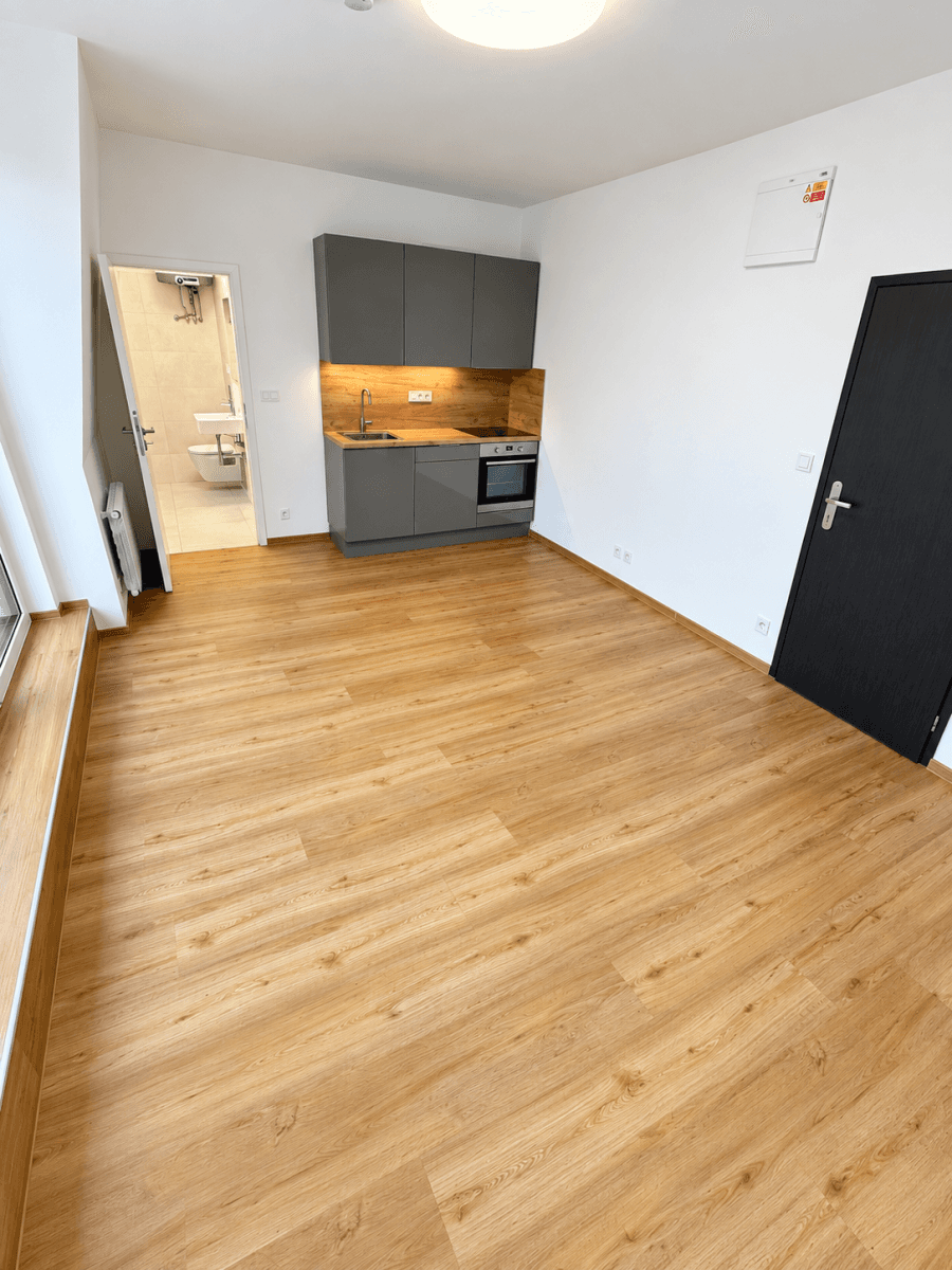 Pronájem bytu 2+kk 40 m², Pod Stárkou, Praha, Praha Pronájem bytu 2+kk 40 m², Pod Stárkou, Praha, Praha