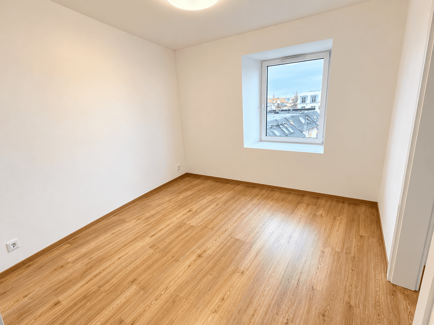 Pronájem bytu 2+kk 40 m², Pod Stárkou, Praha, Praha Pronájem bytu 2+kk 40 m², Pod Stárkou, Praha, Praha