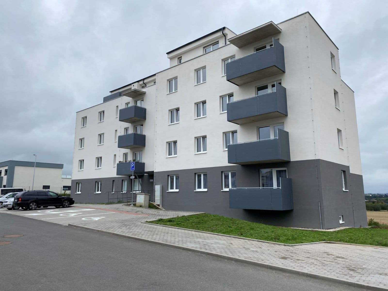 Pronájem bytu 1+kk 40 m², Žitavská, Jihlava, Kraj Vysočina Pronájem bytu 1+kk 40 m², Žitavská, Jihlava, Kraj Vysočina