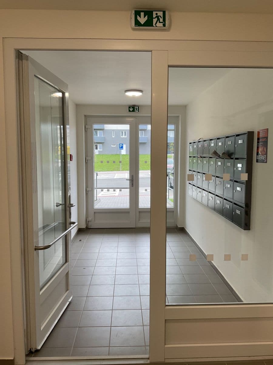 Pronájem bytu 1+kk 40 m², Žitavská, Jihlava, Kraj Vysočina Pronájem bytu 1+kk 40 m², Žitavská, Jihlava, Kraj Vysočina