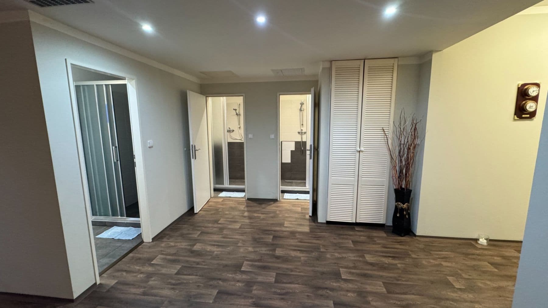 Prodej nebytového prostoru 200 m², Velehradská, Praha, Praha Prodej nebytového prostoru 200 m², Velehradská, Praha, Praha