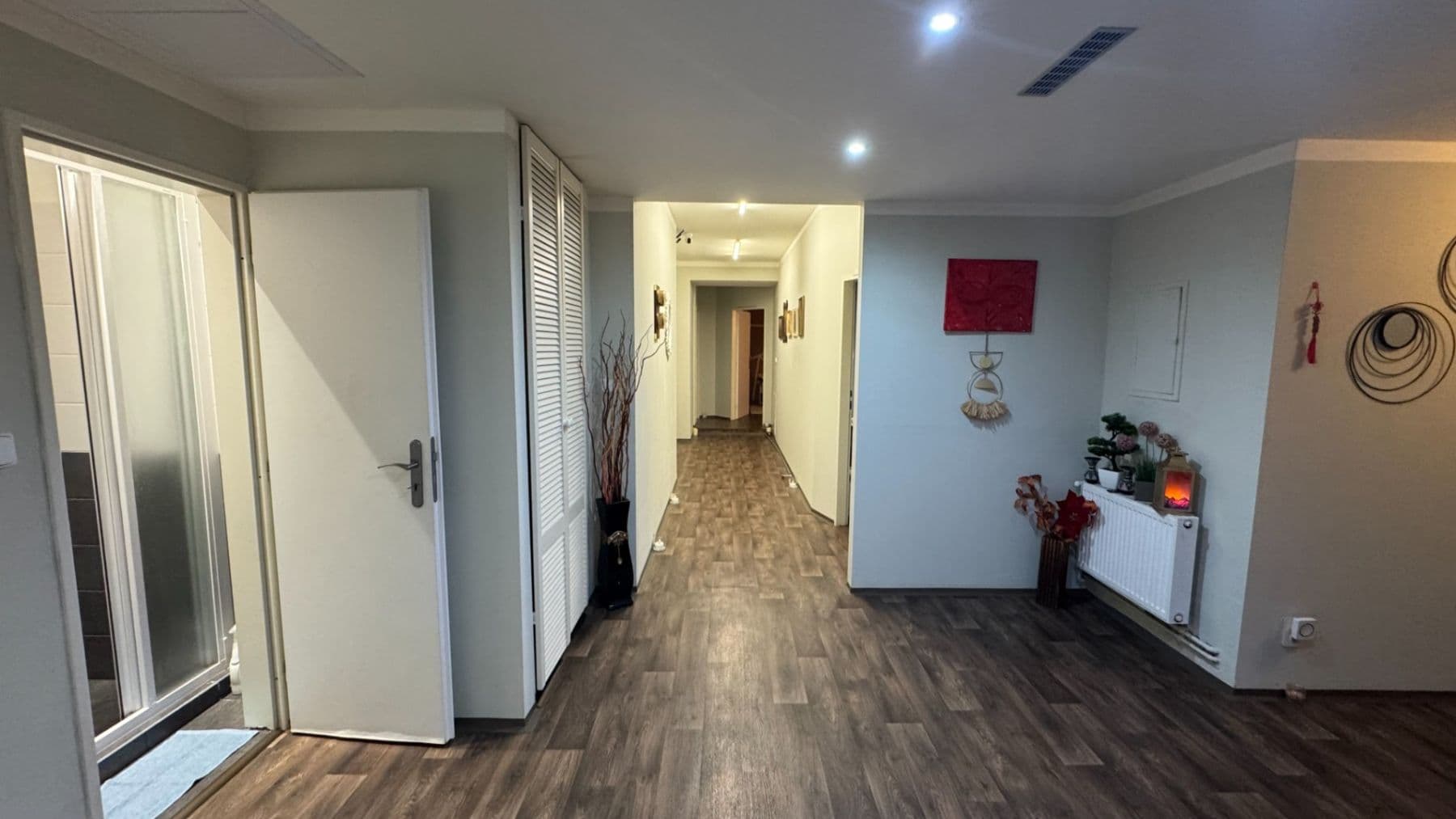 Prodej nebytového prostoru 200 m², Velehradská, Praha, Praha Prodej nebytového prostoru 200 m², Velehradská, Praha, Praha
