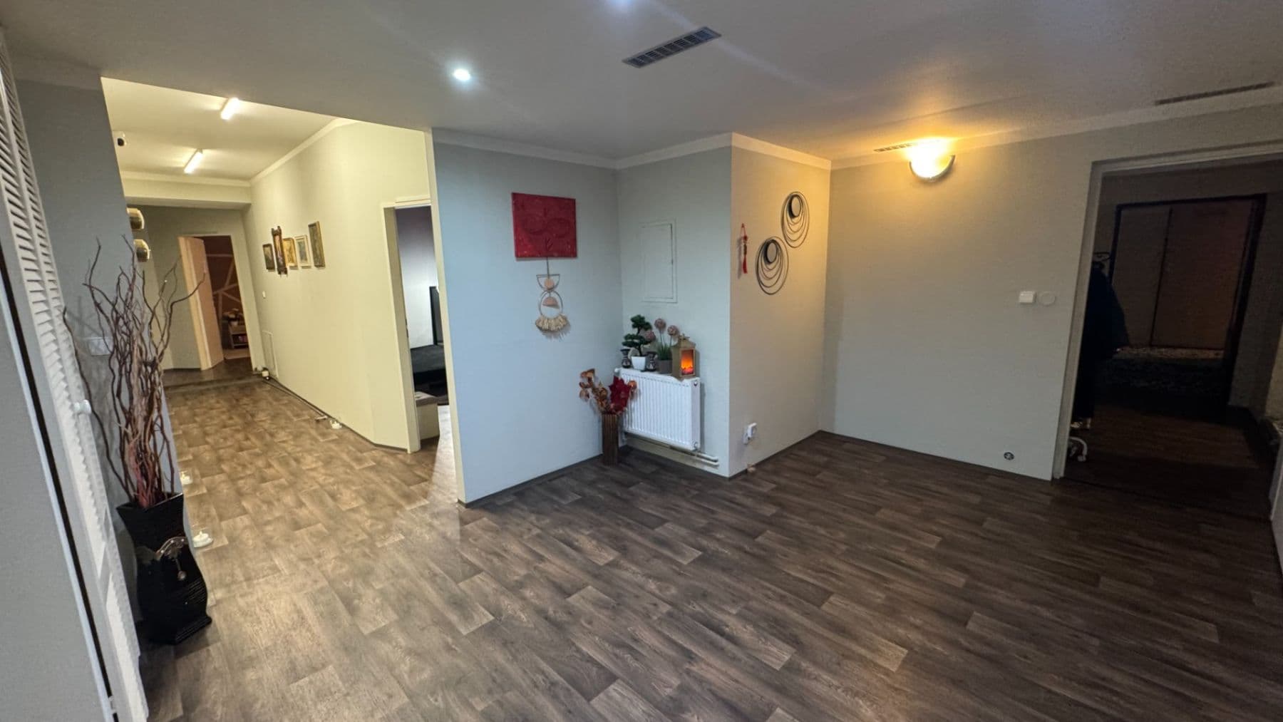 Prodej nebytového prostoru 200 m², Velehradská, Praha, Praha Prodej nebytového prostoru 200 m², Velehradská, Praha, Praha