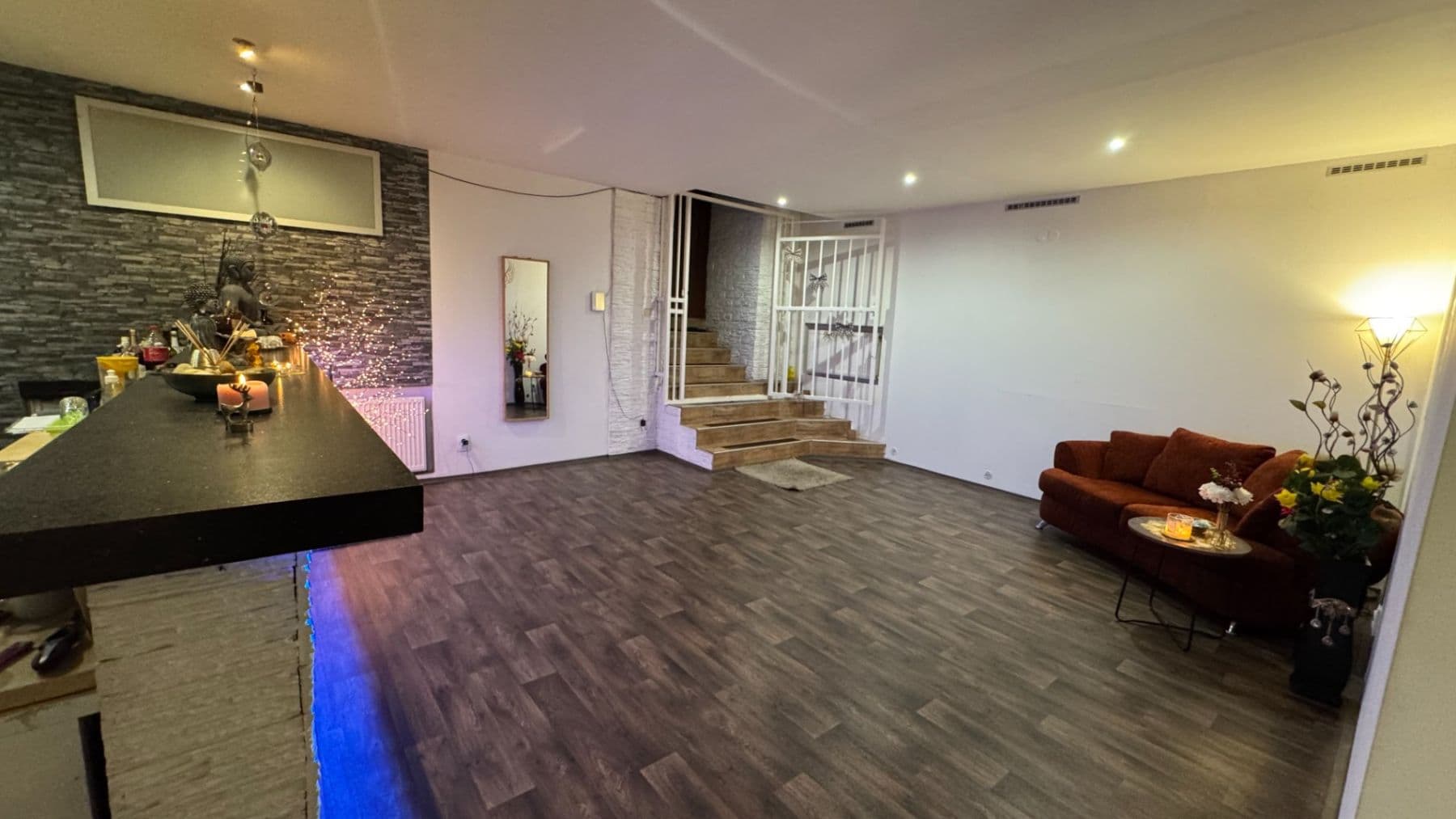 Prodej nebytového prostoru 200 m², Velehradská, Praha, Praha Prodej nebytového prostoru 200 m², Velehradská, Praha, Praha