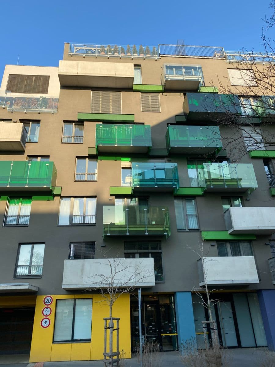 Pronájem bytu 1+kk 35 m², Altajská, Praha, Praha Pronájem bytu 1+kk 35 m², Altajská, Praha, Praha