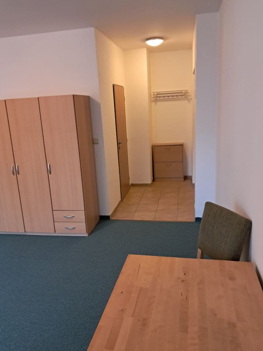 Pronájem bytu 1+1 40 m², Ďáblická, Praha, Praha Pronájem bytu 1+1 40 m², Ďáblická, Praha, Praha