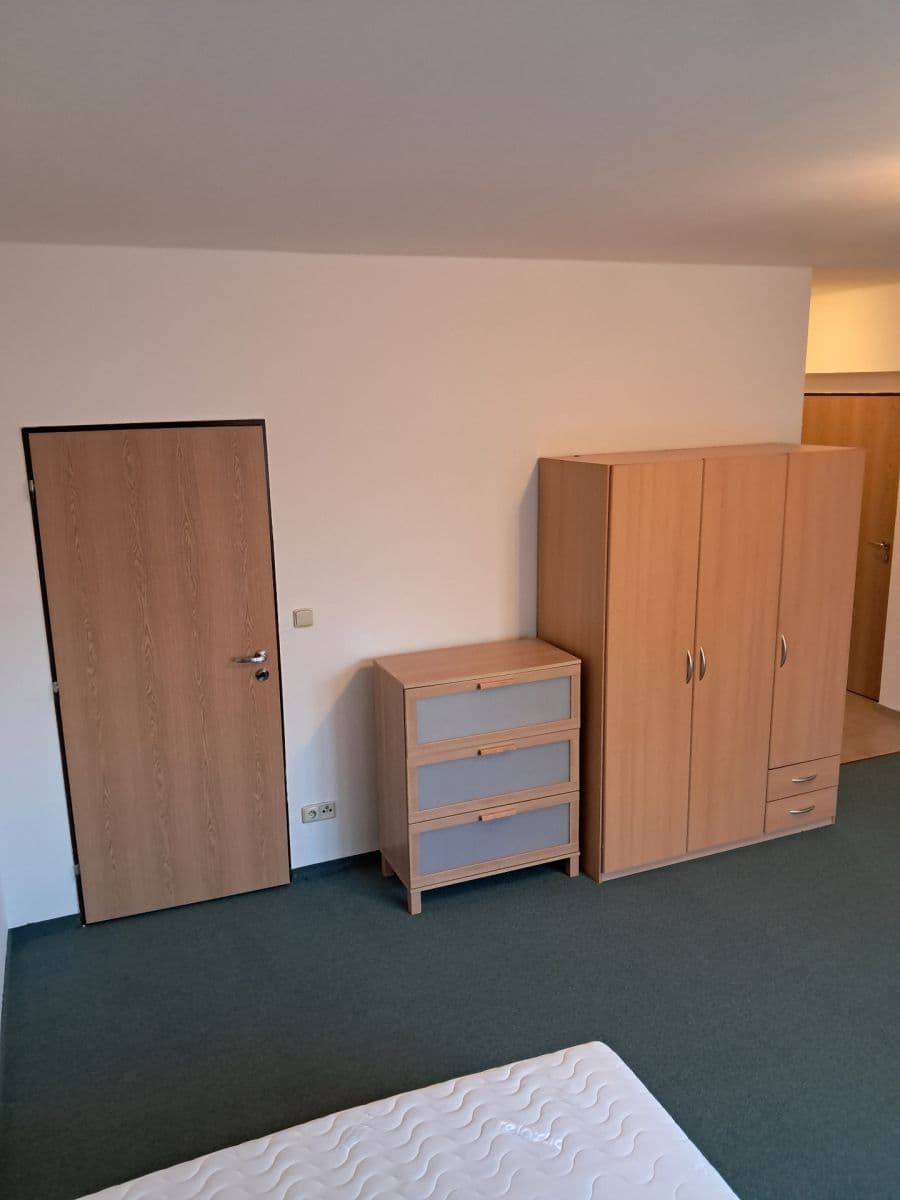 Pronájem bytu 1+1 40 m², Ďáblická, Praha, Praha Pronájem bytu 1+1 40 m², Ďáblická, Praha, Praha