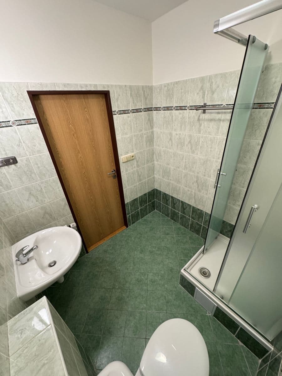 Pronájem bytu 1+1 40 m², Ďáblická, Praha, Praha Pronájem bytu 1+1 40 m², Ďáblická, Praha, Praha