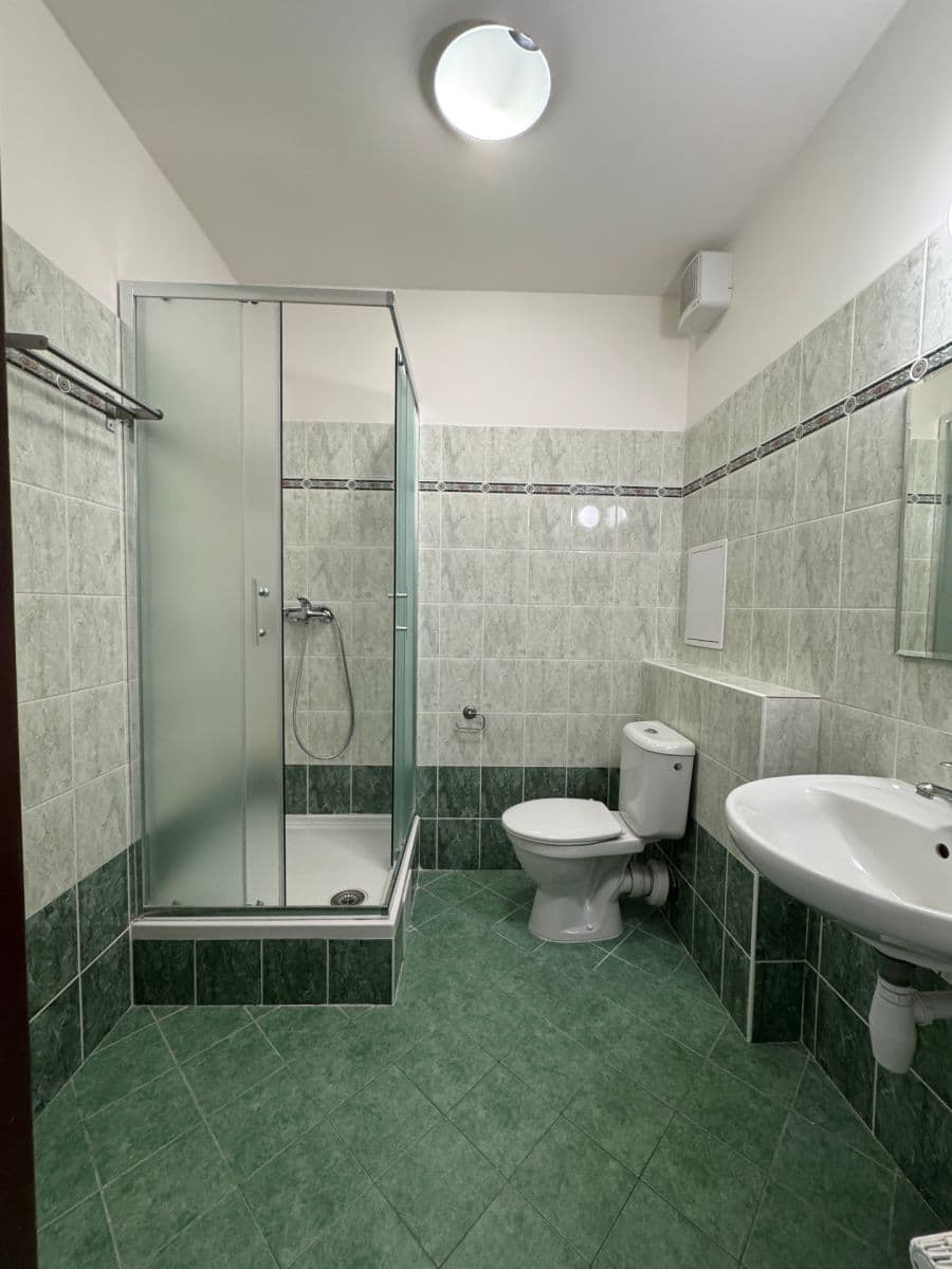 Pronájem bytu 1+1 40 m², Ďáblická, Praha, Praha Pronájem bytu 1+1 40 m², Ďáblická, Praha, Praha