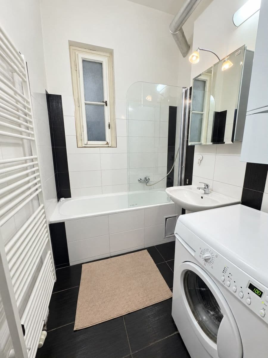 Pronájem bytu 3+1 85 m², Milešovská, Praha, Praha Pronájem bytu 3+1 85 m², Milešovská, Praha, Praha