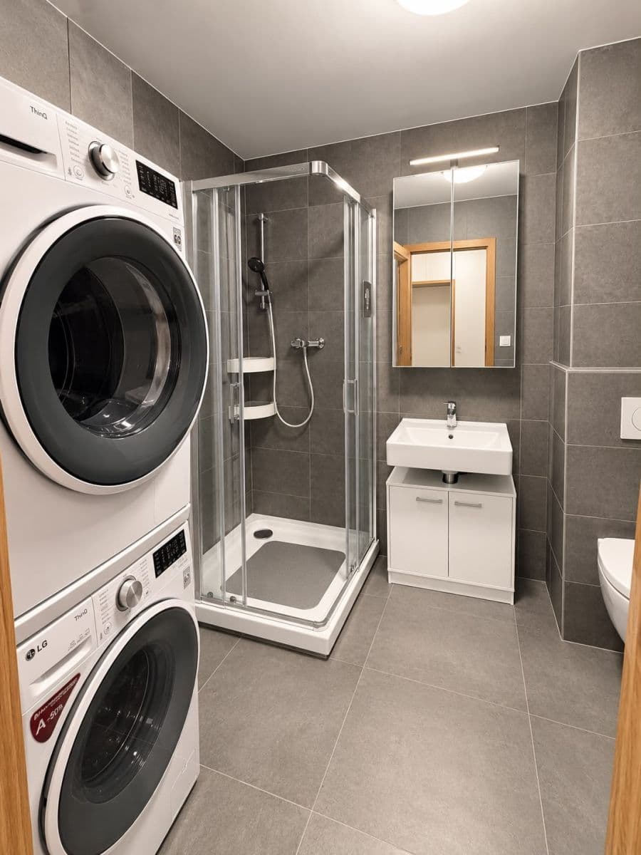 Pronájem bytu 2+kk 56 m², U Kasáren, Dašice, Pardubický kraj Pronájem bytu 2+kk 56 m², U Kasáren, Dašice, Pardubický kraj