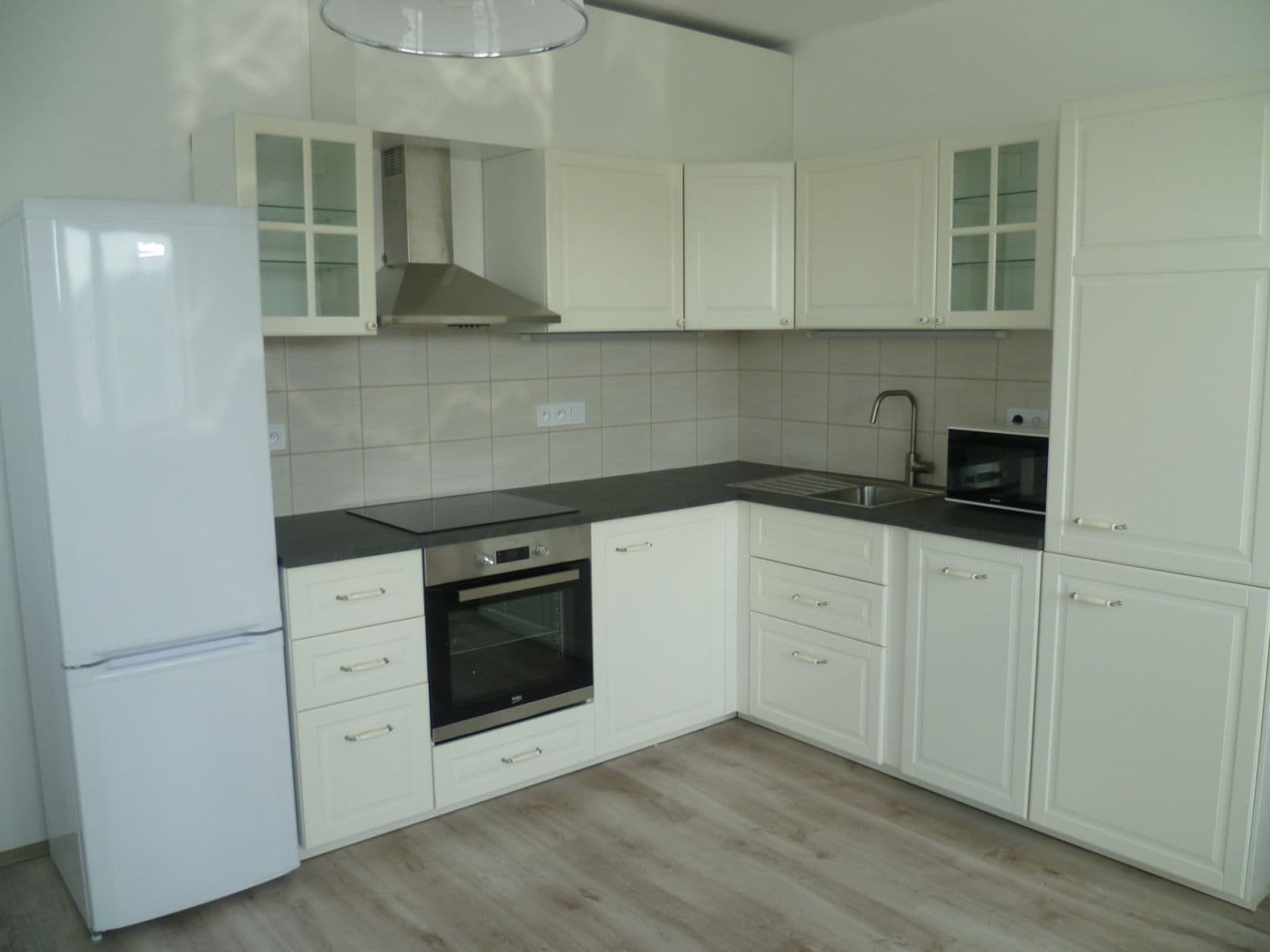 Pronájem bytu 2+kk 52 m², Velký Osek, Středočeský kraj Pronájem bytu 2+kk 52 m², Velký Osek, Středočeský kraj