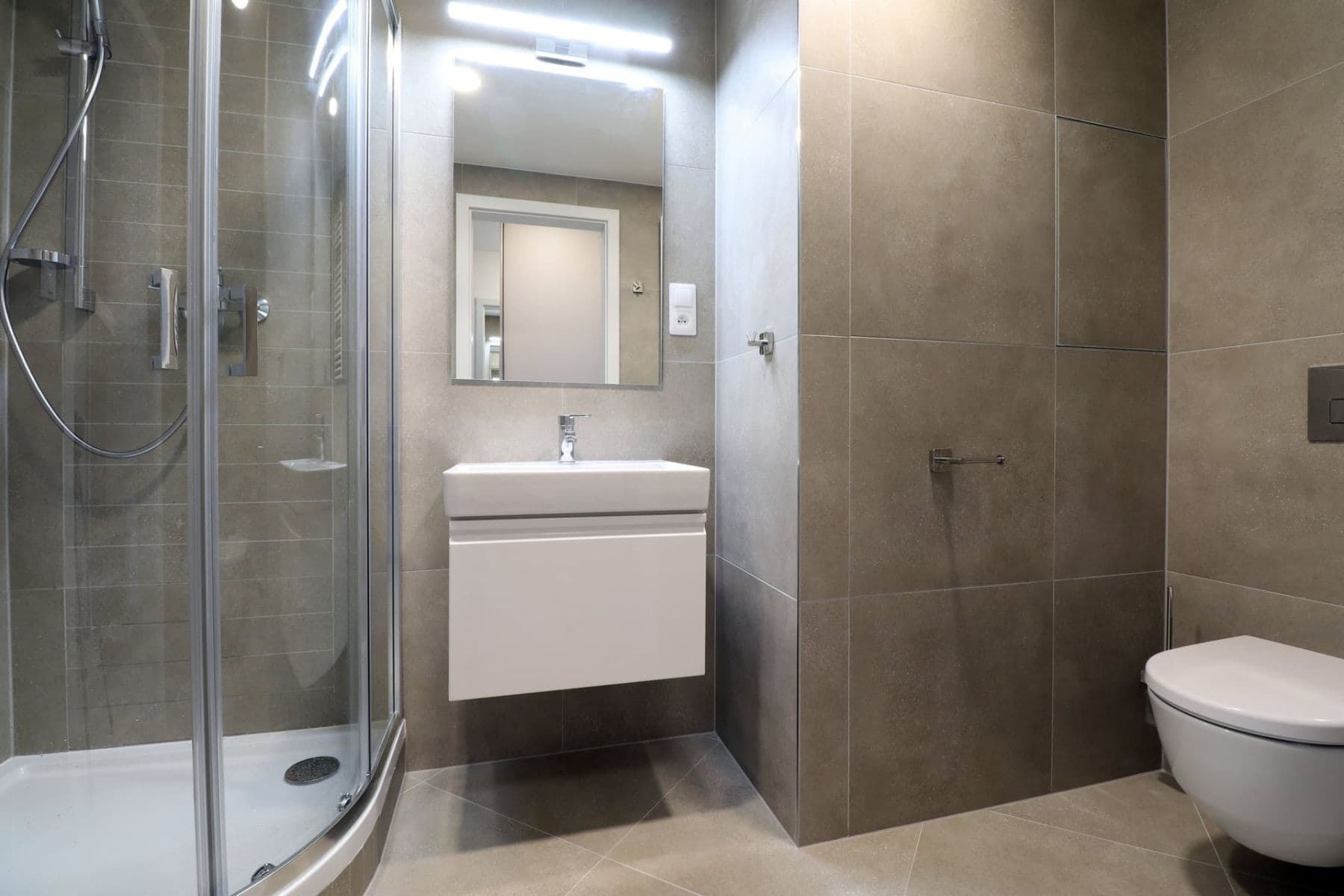 Pronájem bytu 1+kk 34 m², Výstavní, Praha, Praha Pronájem bytu 1+kk 34 m², Výstavní, Praha, Praha
