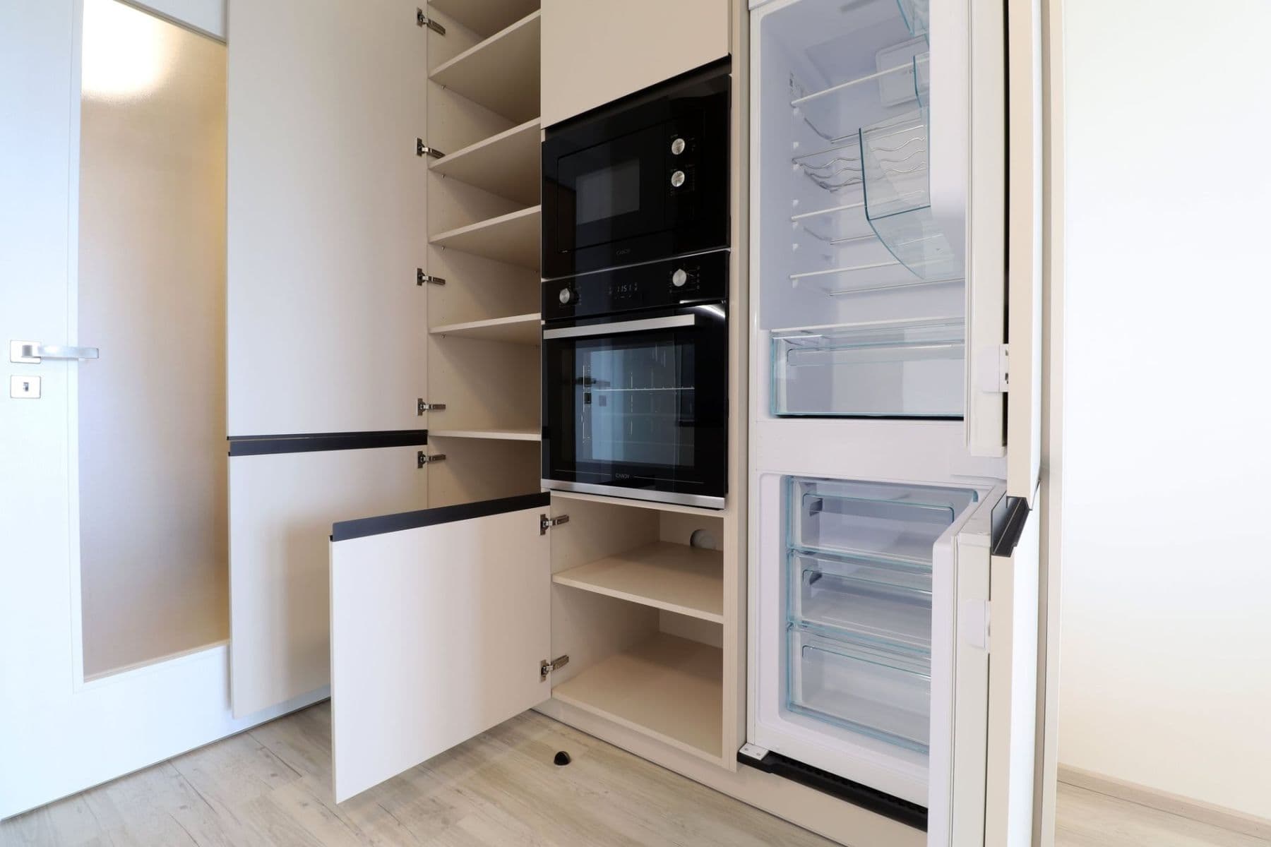 Pronájem bytu 1+kk 34 m², Výstavní, Praha, Praha Pronájem bytu 1+kk 34 m², Výstavní, Praha, Praha
