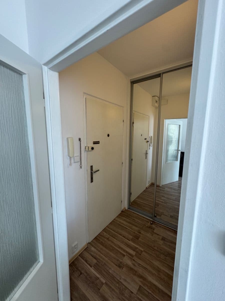 Pronájem bytu 1+kk 27 m², Litoměřická, Praha, Praha Pronájem bytu 1+kk 27 m², Litoměřická, Praha, Praha