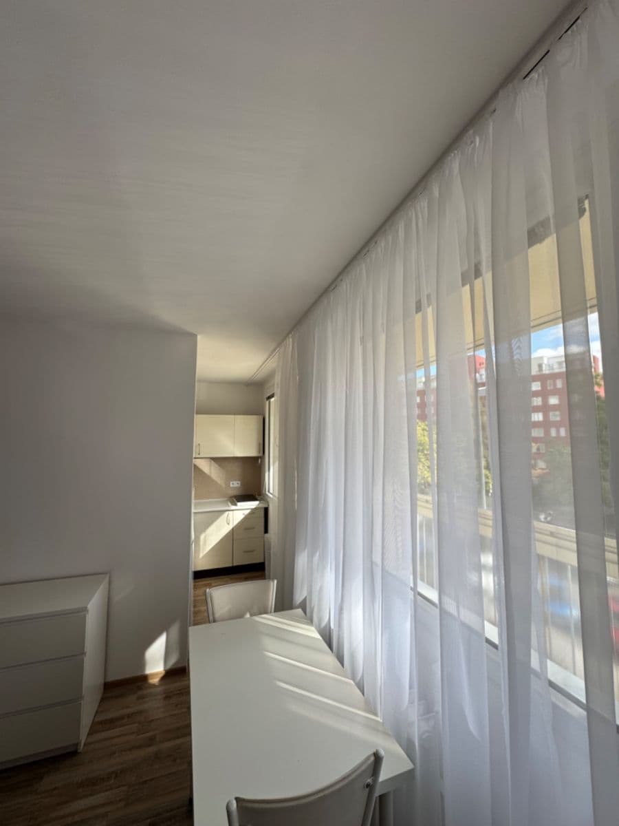 Pronájem bytu 1+kk 27 m², Litoměřická, Praha, Praha Pronájem bytu 1+kk 27 m², Litoměřická, Praha, Praha