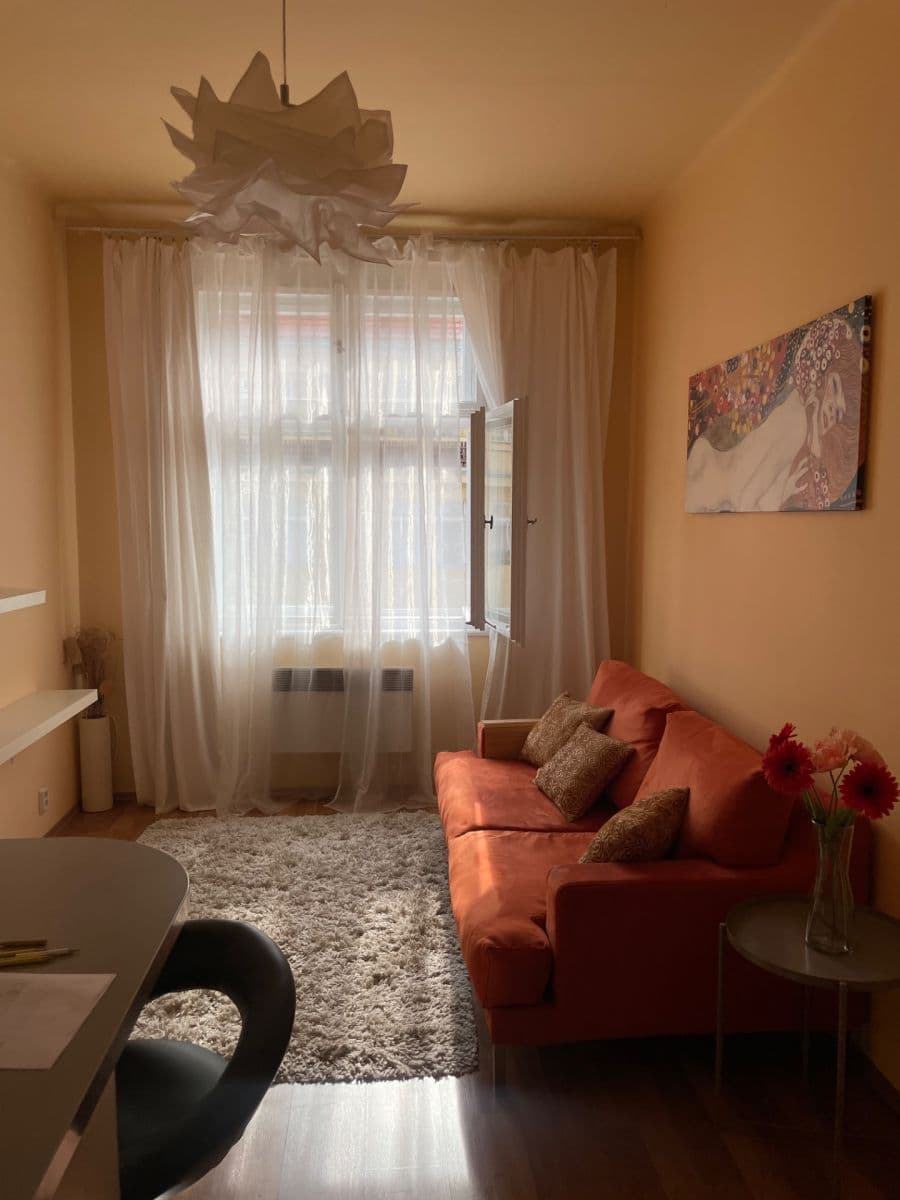 Pronájem bytu 2+kk 49 m², Písecká, Praha, Praha Pronájem bytu 2+kk 49 m², Písecká, Praha, Praha