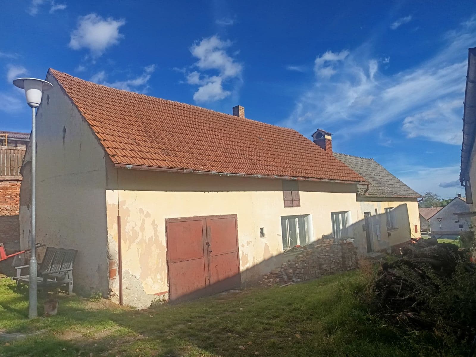 Prodej domu 120 m², pozemek 220 m², Svatojánská, Lhenice, Jihočeský kraj Prodej domu 120 m², pozemek 220 m², Svatojánská, Lhenice, Jihočeský kraj