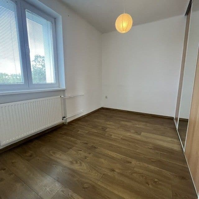 Prodej bytu 3+1 84 m², Nábrežná, Trenčín, Trenčiansky kraj Prodej bytu 3+1 84 m², Nábrežná, Trenčín, Trenčiansky kraj