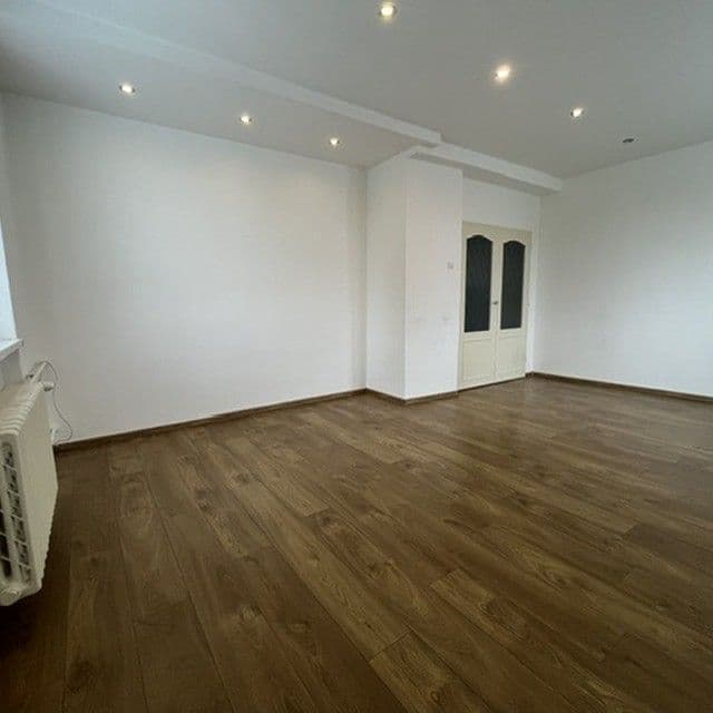 Prodej bytu 3+1 84 m², Nábrežná, Trenčín, Trenčiansky kraj Prodej bytu 3+1 84 m², Nábrežná, Trenčín, Trenčiansky kraj