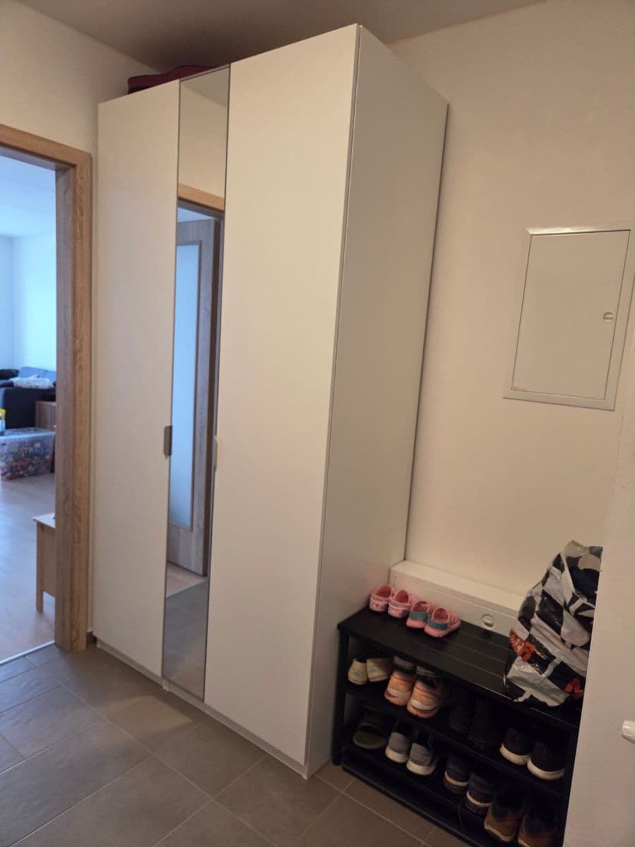 Pronájem bytu 2+kk 59 m², U Parketárny, Unhošť, Středočeský kraj Pronájem bytu 2+kk 59 m², U Parketárny, Unhošť, Středočeský kraj
