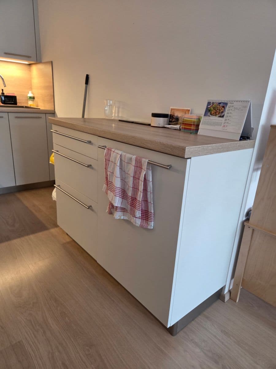 Pronájem bytu 2+kk 59 m², U Parketárny, Unhošť, Středočeský kraj Pronájem bytu 2+kk 59 m², U Parketárny, Unhošť, Středočeský kraj