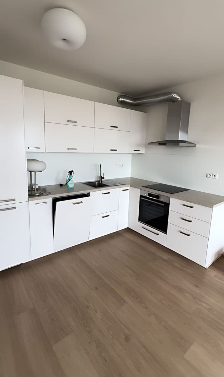 Pronájem bytu 2+kk 54 m², Stočesova, Praha, Praha Pronájem bytu 2+kk 54 m², Stočesova, Praha, Praha