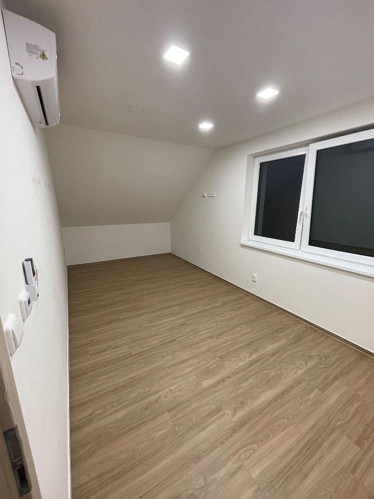 Pronájem bytu 2+1 63 m², Olbramovice, Jihomoravský kraj Pronájem bytu 2+1 63 m², Olbramovice, Jihomoravský kraj