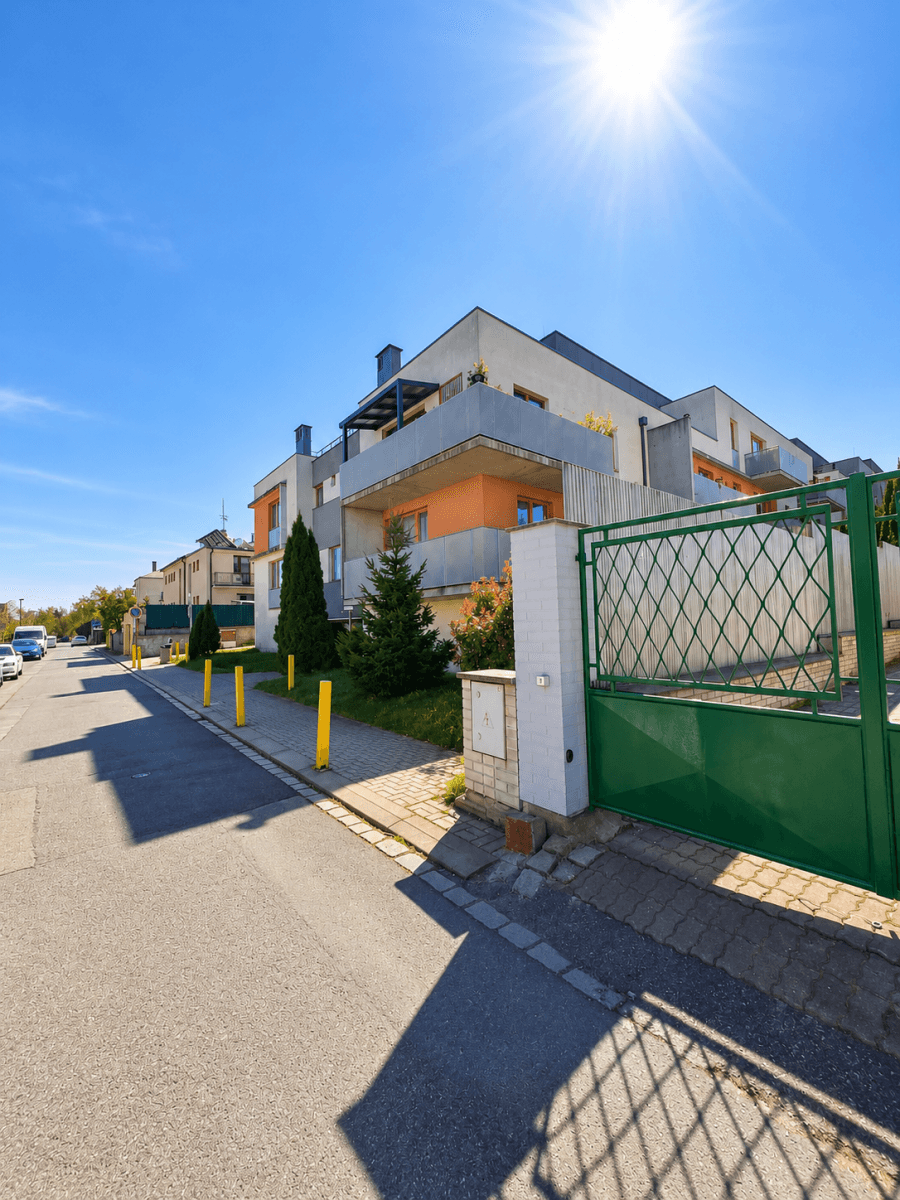 Prodej bytu 2+kk 53 m², Karlovarská, Praha, Praha Prodej bytu 2+kk 53 m², Karlovarská, Praha, Praha