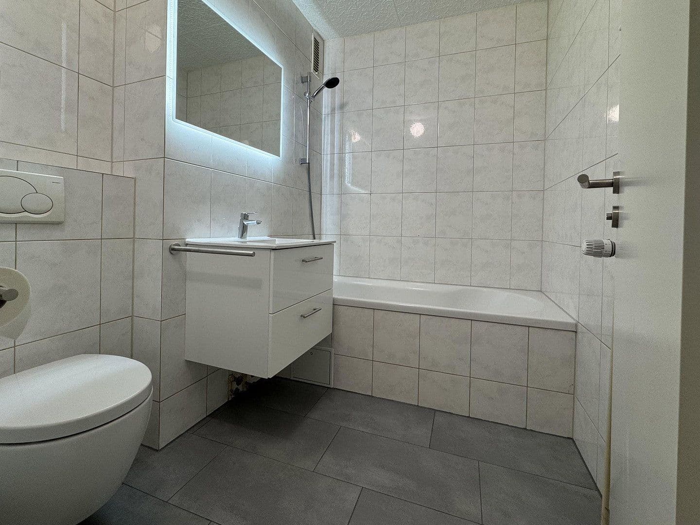 Pronájem bytu 2+1 67 m², Carl-Haag Str. 31, Villingen-Schwenningen, Bádensko-Württembersko Pronájem bytu 2+1 67 m², Carl-Haag Str. 31, Villingen-Schwenningen, Bádensko-Württembersko