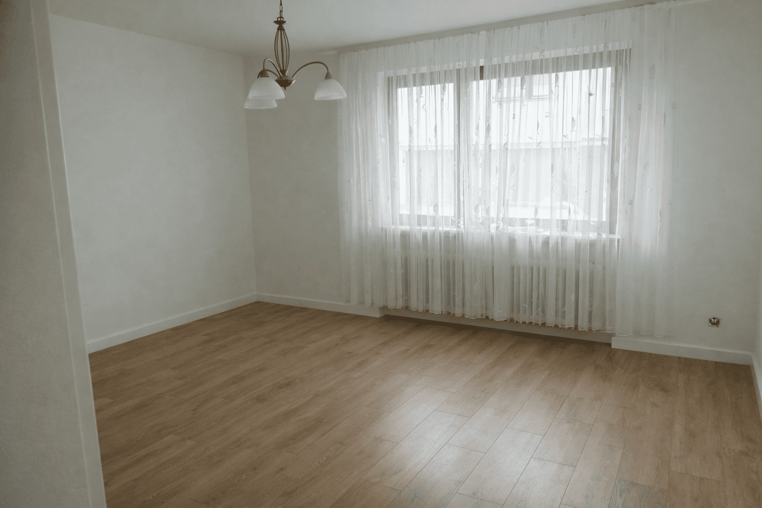 Prodej domu 224 m², pozemek 467 m², Kiedrich, Hessen Prodej domu 224 m², pozemek 467 m², Kiedrich, Hessen