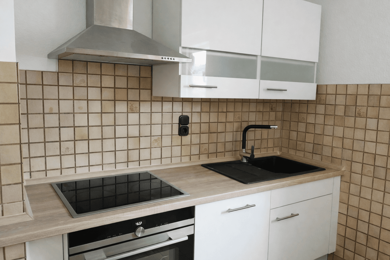 Prodej domu 224 m², pozemek 467 m², Kiedrich, Hessen Prodej domu 224 m², pozemek 467 m², Kiedrich, Hessen