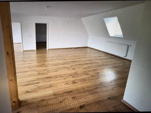 Pronájem bytu 3+1 107 m², Ochsenfurt, Bavorsko Pronájem bytu 3+1 107 m², Ochsenfurt, Bavorsko