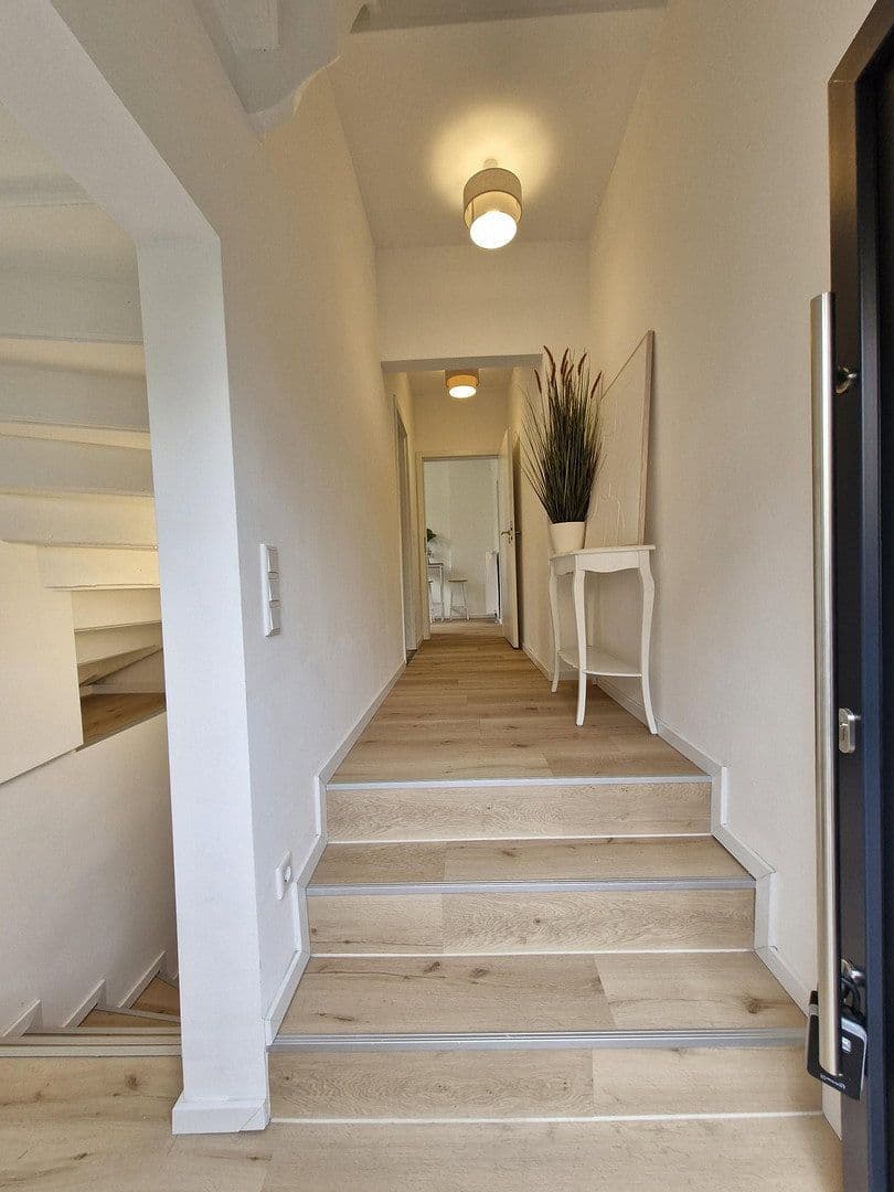 Prodej domu 107 m², pozemek 557 m², Kösters Busch 40, Essen, Severní Porýní-Vestfálsko Prodej domu 107 m², pozemek 557 m², Kösters Busch 40, Essen, Severní Porýní-Vestfálsko