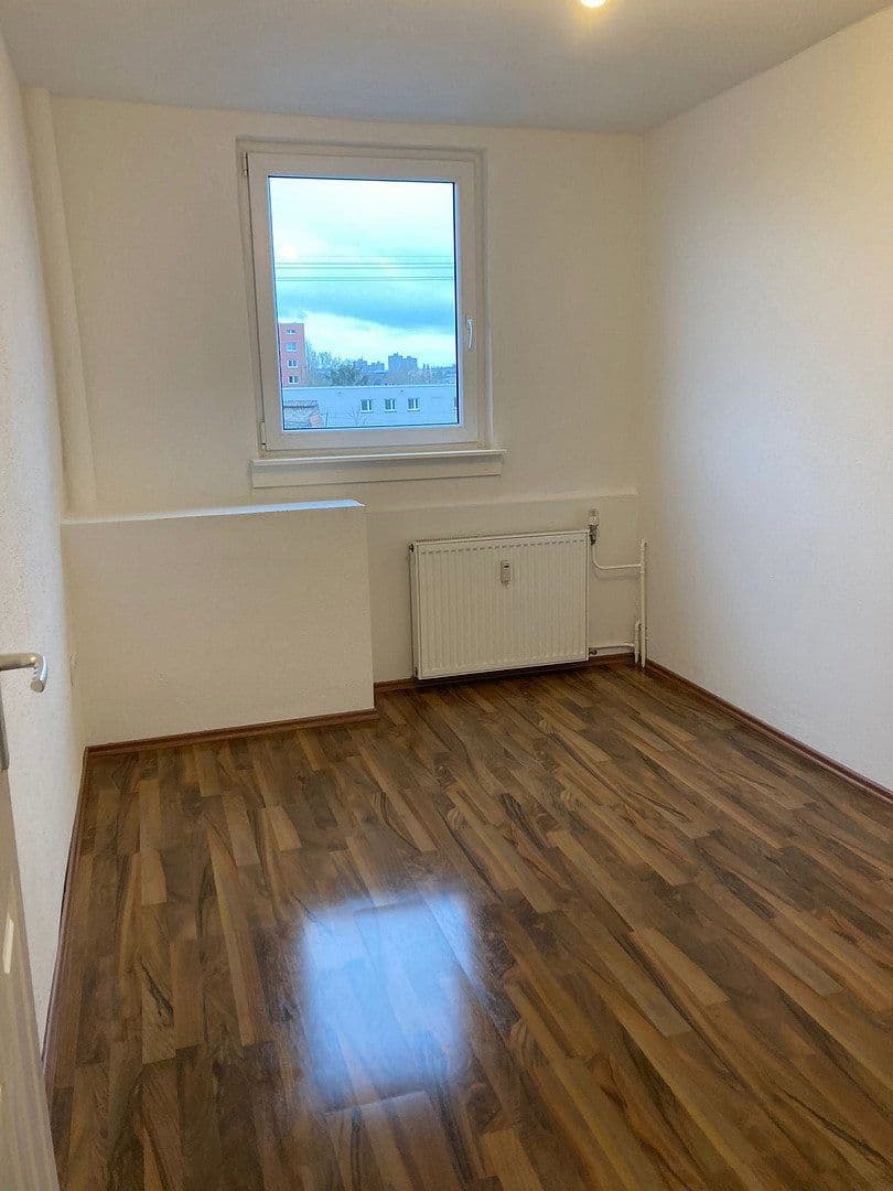 Pronájem bytu 3+1 55 m², Bismarckstraße 10, Offenbach am Main, Hessen Pronájem bytu 3+1 55 m², Bismarckstraße 10, Offenbach am Main, Hessen