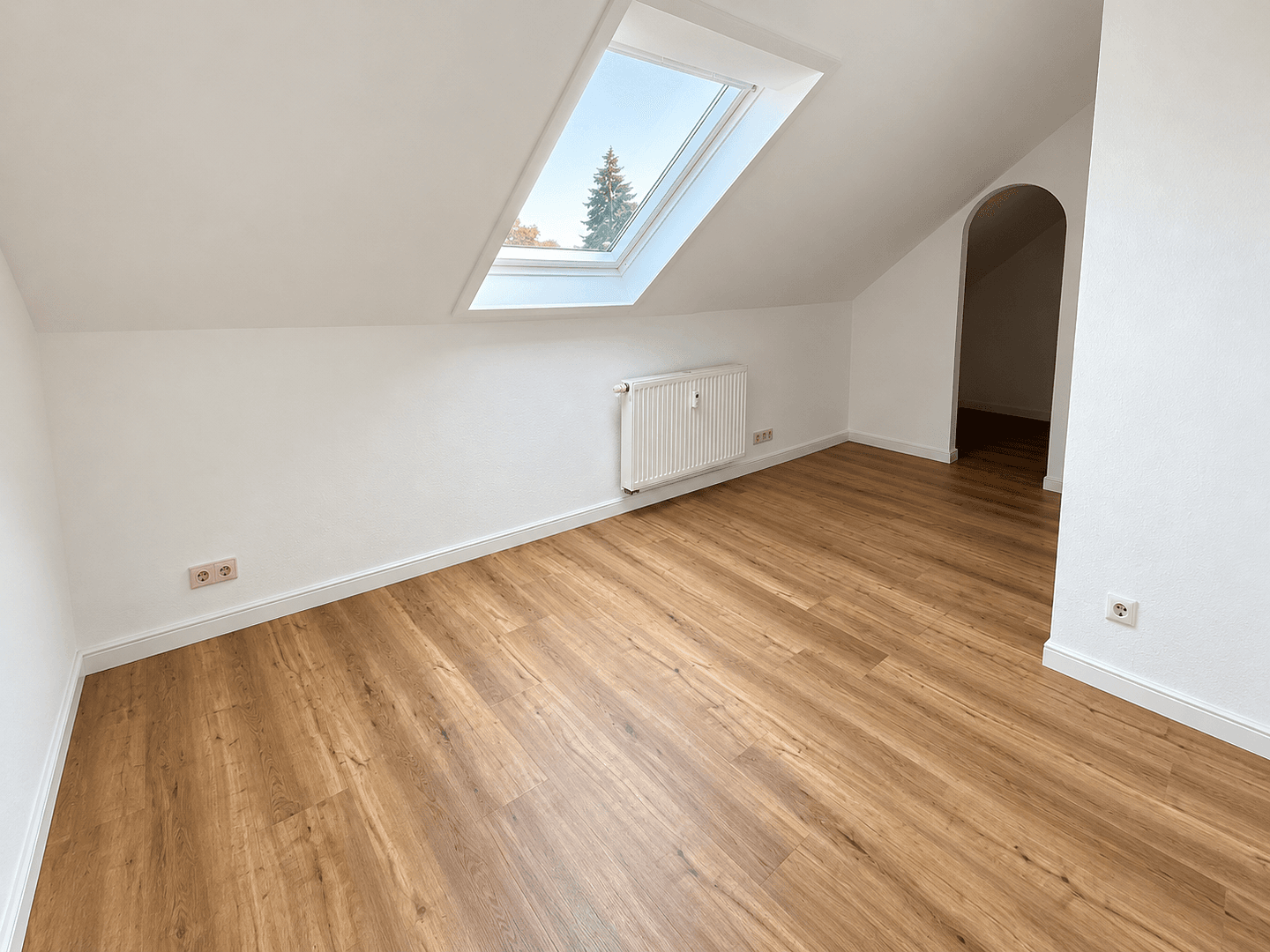 Pronájem bytu 3+kk 70 m², Langenbernsdorf, Sasko Pronájem bytu 3+kk 70 m², Langenbernsdorf, Sasko