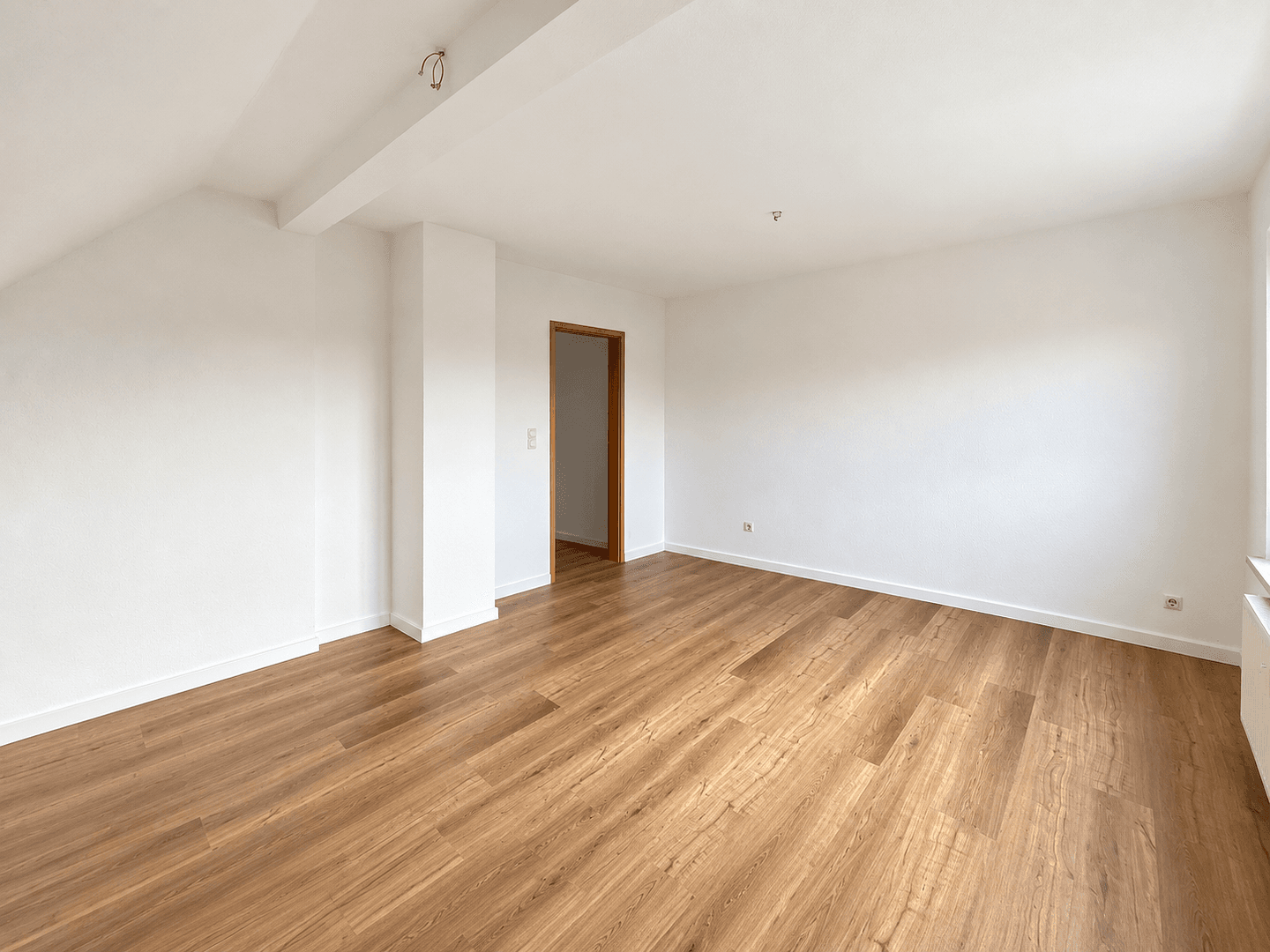 Pronájem bytu 3+kk 70 m², Langenbernsdorf, Sasko Pronájem bytu 3+kk 70 m², Langenbernsdorf, Sasko