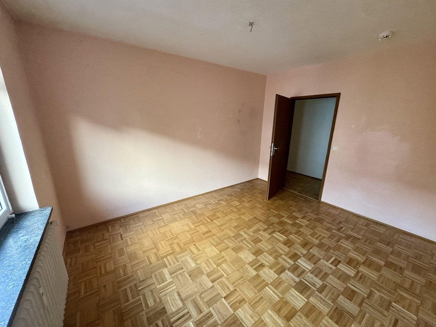 Pronájem bytu 2+1 61 m², Emmanuel-Geibel-Straße 18, Wiesbaden, Hessen Pronájem bytu 2+1 61 m², Emmanuel-Geibel-Straße 18, Wiesbaden, Hessen