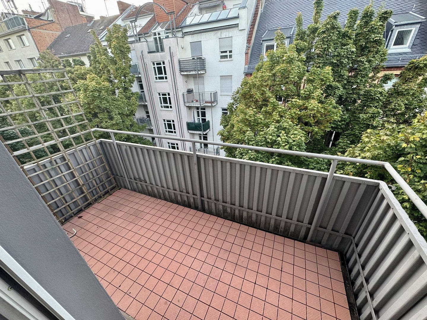 Pronájem bytu 2+1 61 m², Emmanuel-Geibel-Straße 18, Wiesbaden, Hessen Pronájem bytu 2+1 61 m², Emmanuel-Geibel-Straße 18, Wiesbaden, Hessen