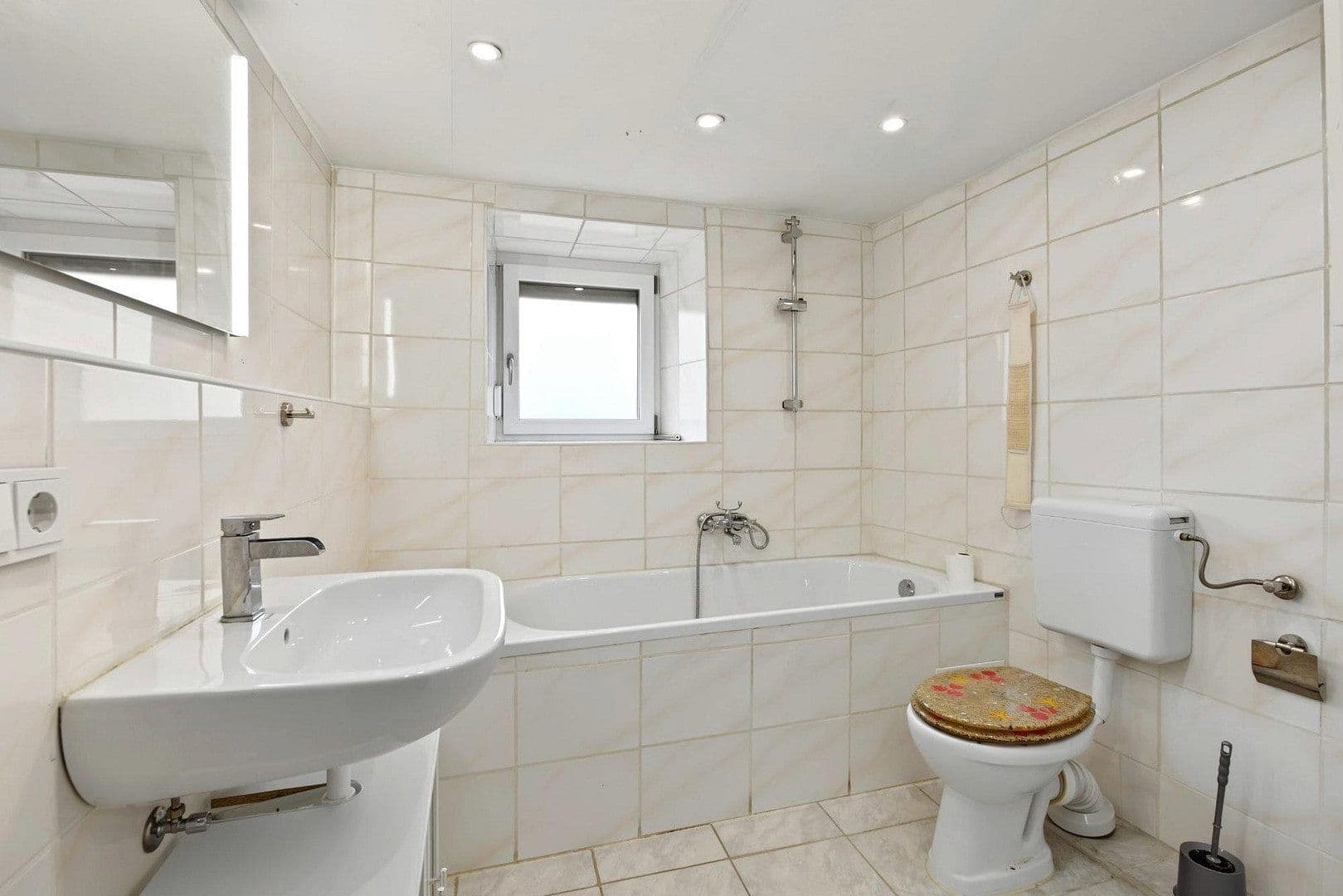 Prodej domu 149 m², pozemek 225 m², Etter 12, Wittislingen, Bavorsko Prodej domu 149 m², pozemek 225 m², Etter 12, Wittislingen, Bavorsko