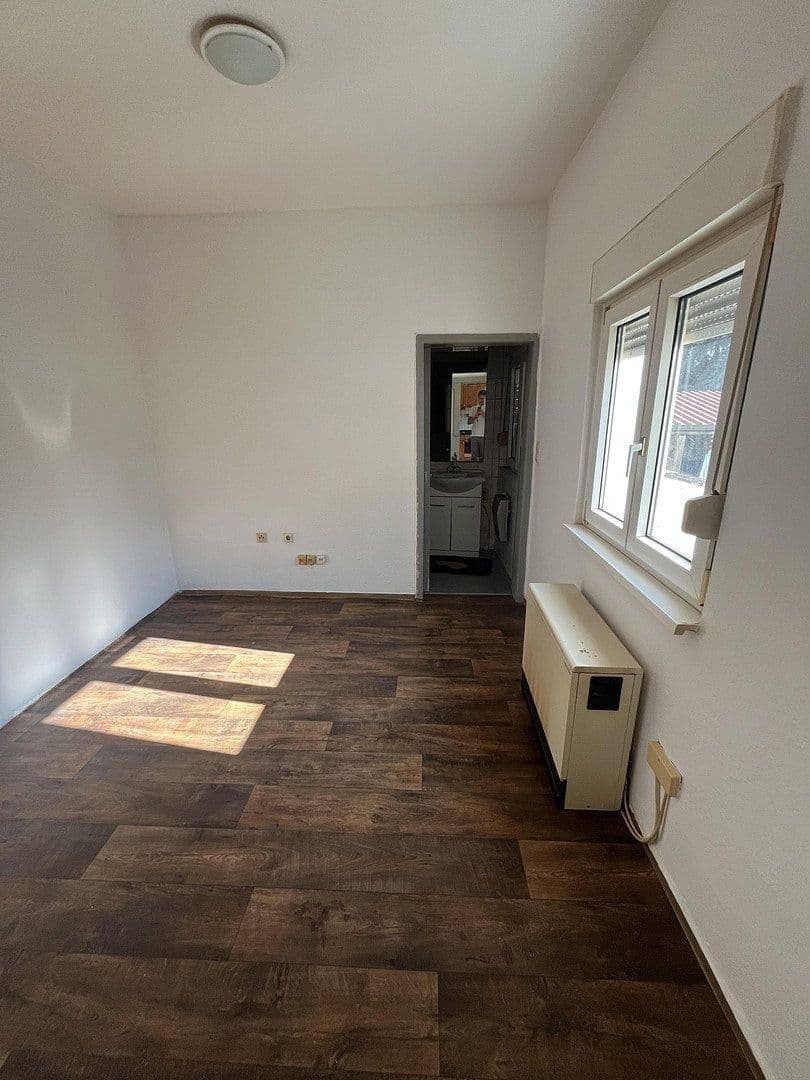 Prodej domu 132 m², pozemek 358 m², Karlsruhe, Bádensko-Württembersko Prodej domu 132 m², pozemek 358 m², Karlsruhe, Bádensko-Württembersko