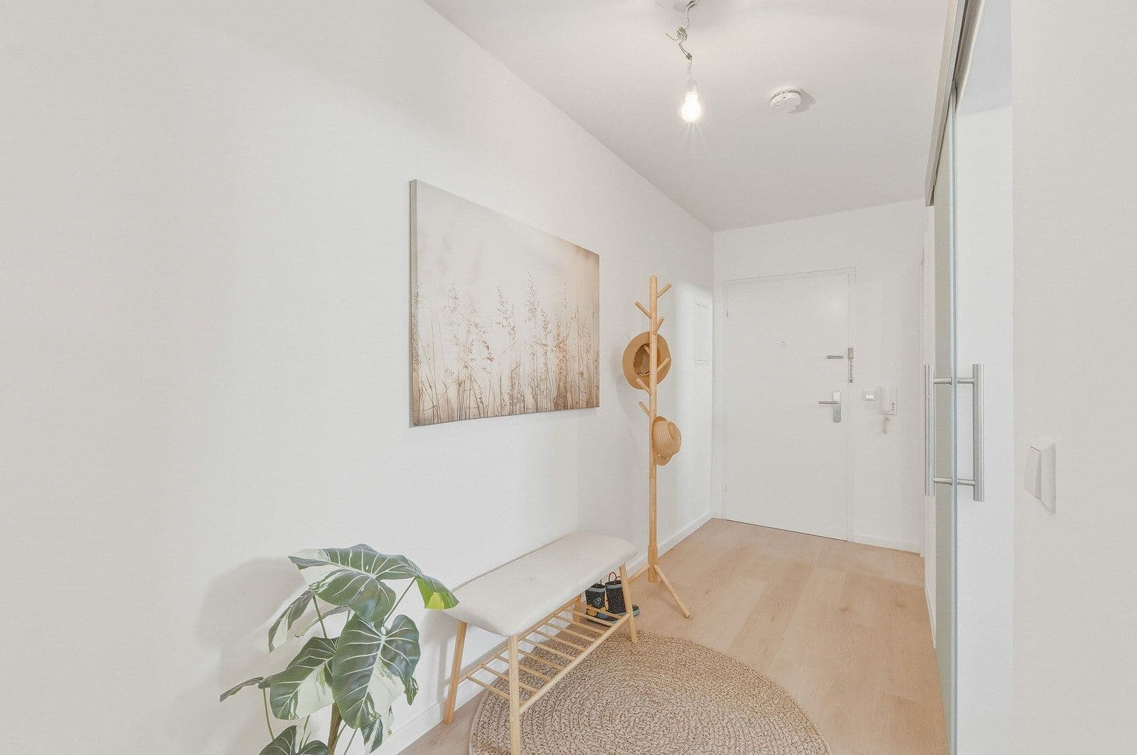 Prodej bytu 3+1 62 m², Leinfelden-Echterdingen, Bádensko-Württembersko Prodej bytu 3+1 62 m², Leinfelden-Echterdingen, Bádensko-Württembersko