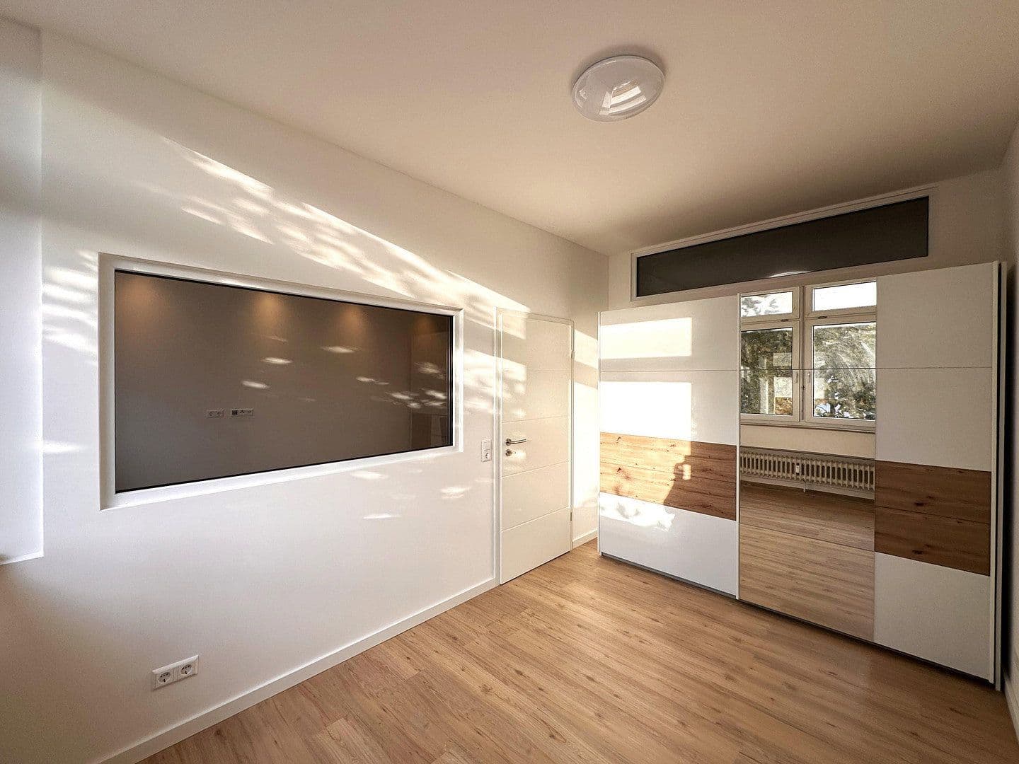 Pronájem bytu 3+1 66 m², Bahnhofstraße 1, Sindelfingen, Bádensko-Württembersko Pronájem bytu 3+1 66 m², Bahnhofstraße 1, Sindelfingen, Bádensko-Württembersko