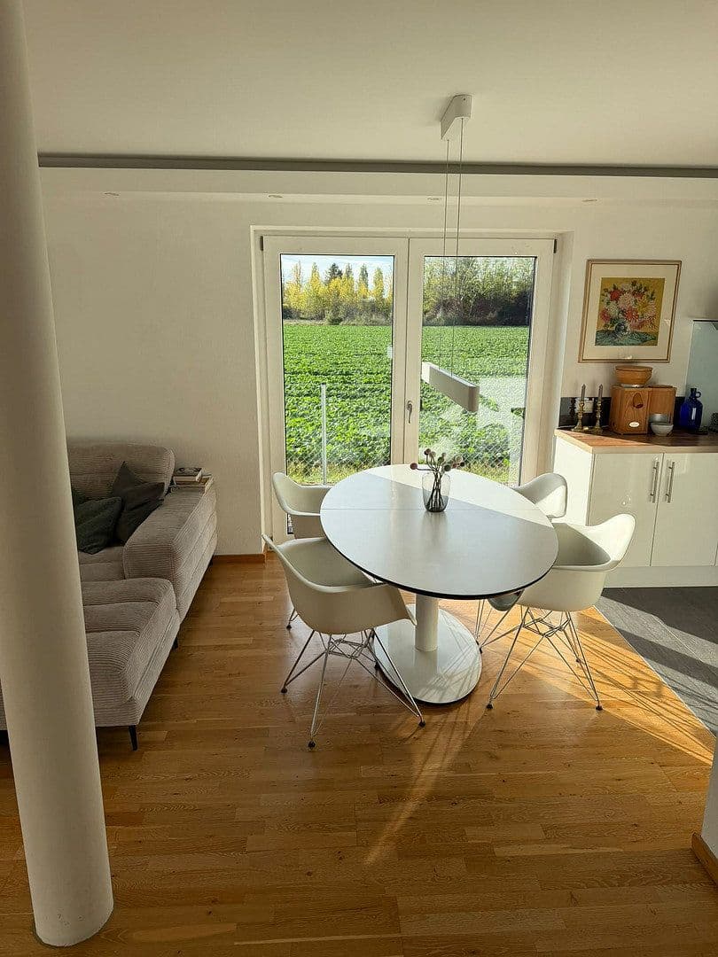 Prodej domu 141 m², pozemek 228 m², Oberschleißheim, Bavorsko Prodej domu 141 m², pozemek 228 m², Oberschleißheim, Bavorsko