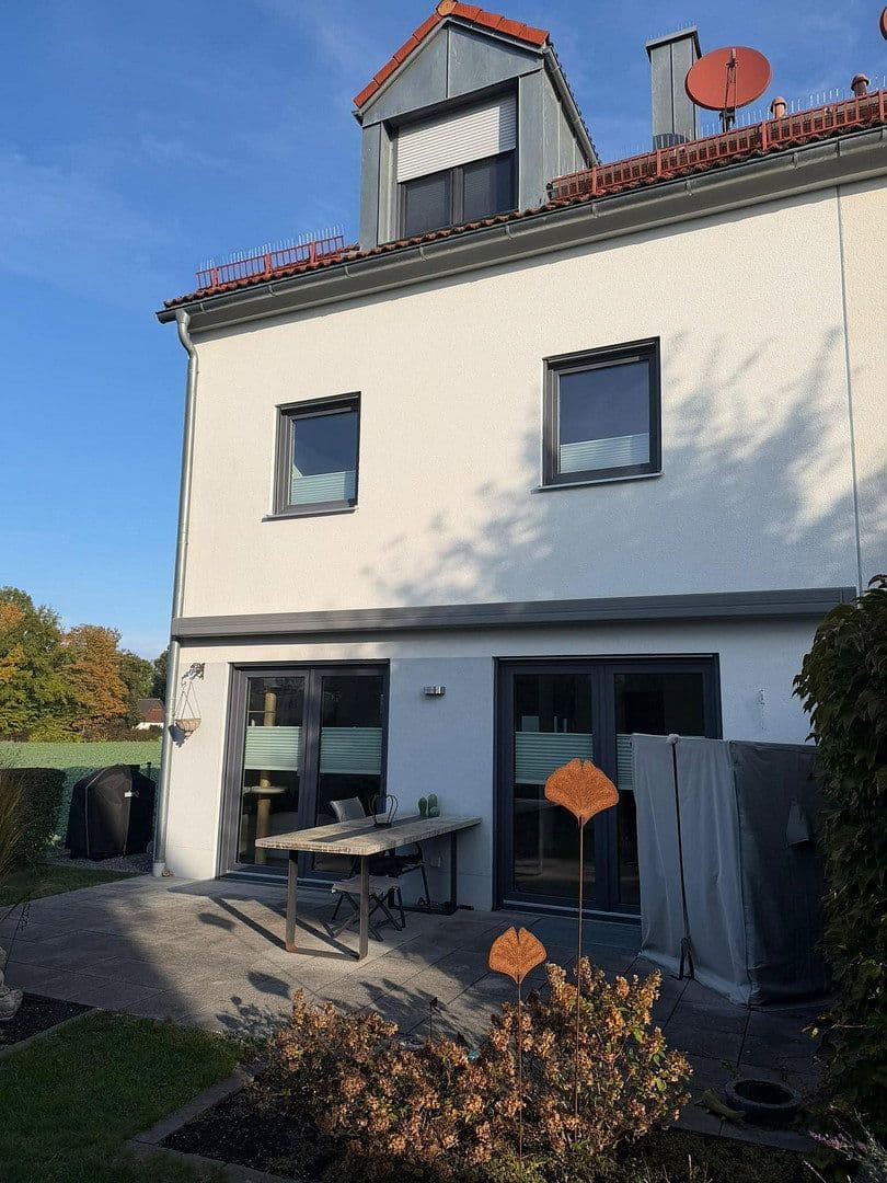 Prodej domu 141 m², pozemek 228 m², Oberschleißheim, Bavorsko Prodej domu 141 m², pozemek 228 m², Oberschleißheim, Bavorsko